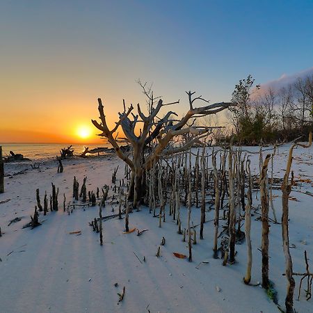 Отель Michamvi Sunset Bay Экстерьер фото